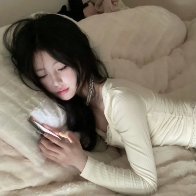 蓝色长袍